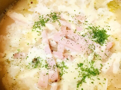 鍋の素●ハム＆チーズの豆乳雑炊